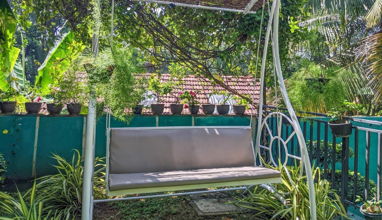Yala Golden Wild Acomodação com café da manhã Tissamaharama Exterior foto