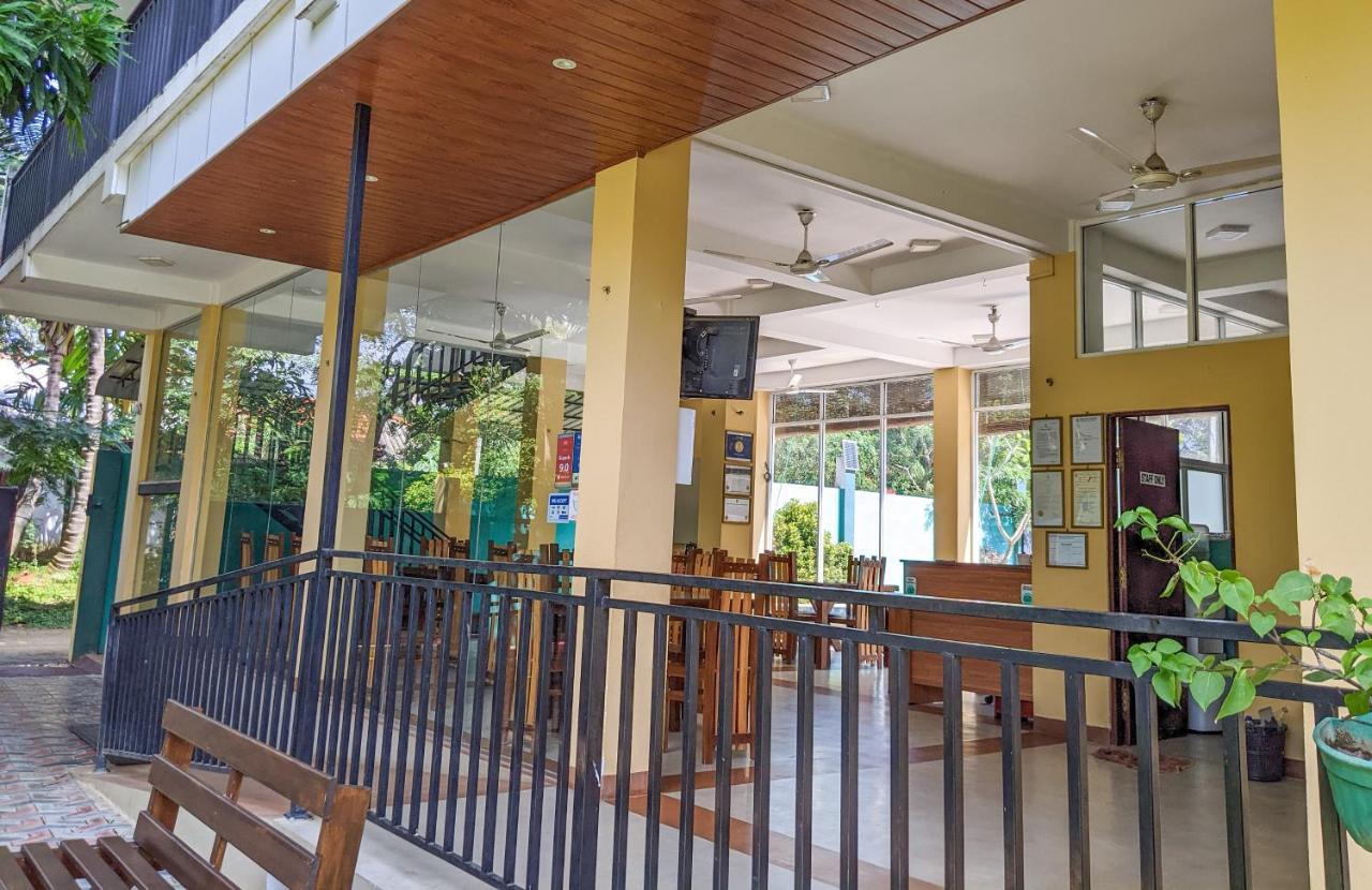 Yala Golden Wild Acomodação com café da manhã Tissamaharama Exterior foto
